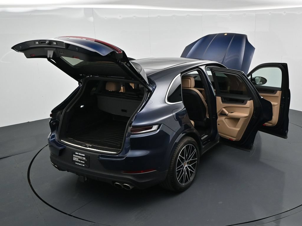 Certified 2025 Porsche Cayenne S AWD/4WD image 33