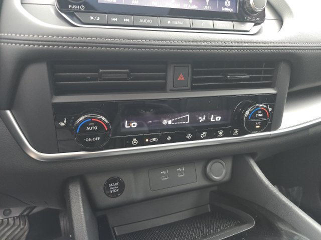 New 2026 Nissan Rogue Dark Armor AWD/4WD image 25