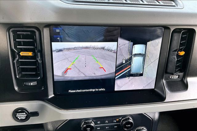 Used 2023 Ford Bronco Badlands image 14