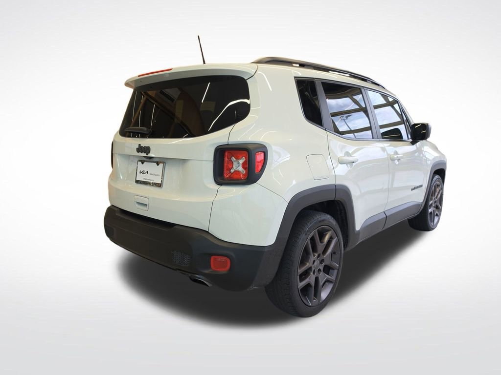 Used 2021 Jeep Renegade Latitude w/ Sun & Sound Group FWD image 7
