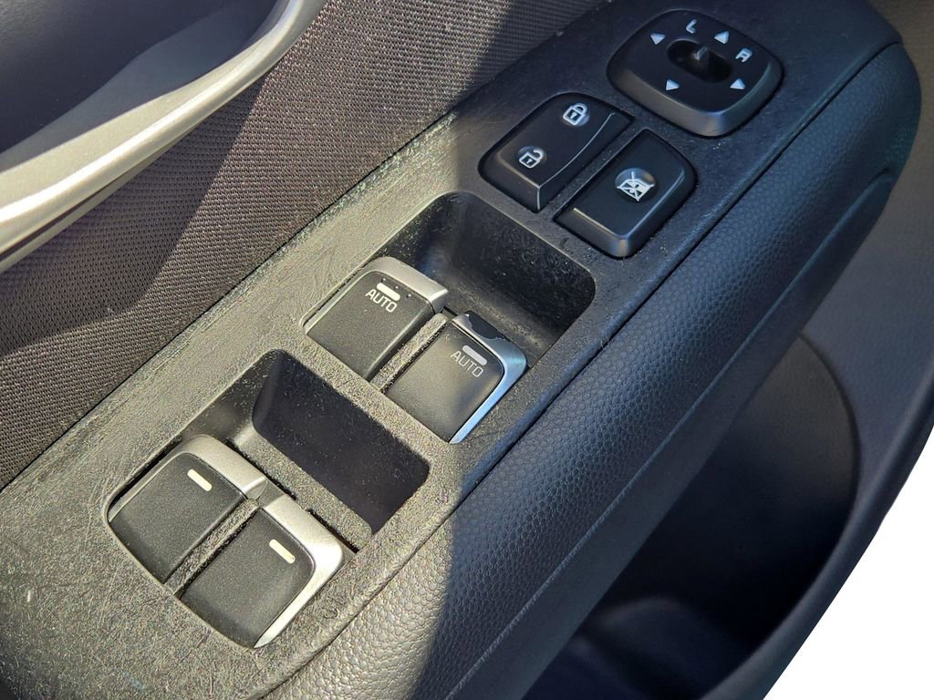 Used 2018 Kia Soul + image 17