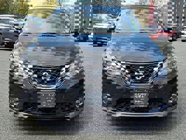 Used 2019 Nissan Sentra SR w/ Premium Package (SR) image 2