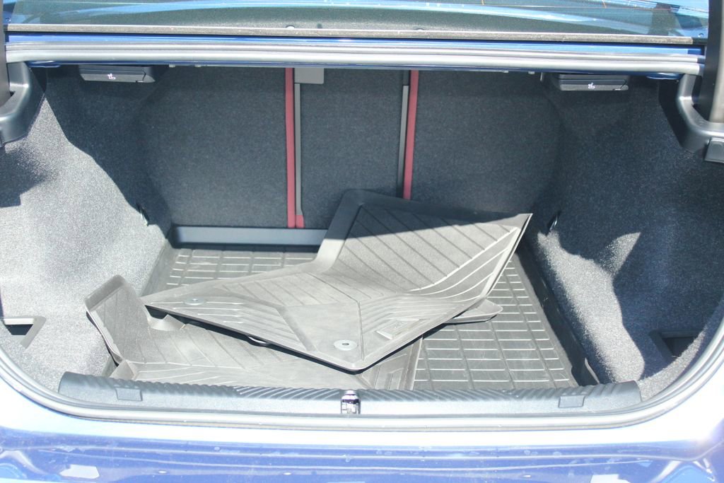 Certified 2024 BMW 530i xDrive w/ Executive Package image 8