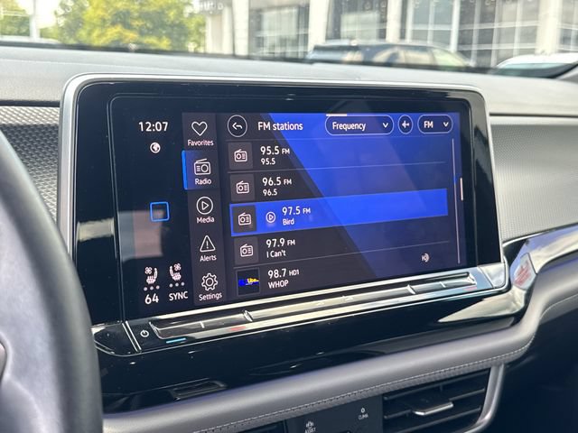 Used 2024 Volkswagen Atlas Cross Sport SEL R-Line AWD/4WD image 22