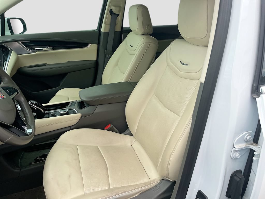 Used 2024 Cadillac XT6 Premium Luxury AWD/4WD image 20