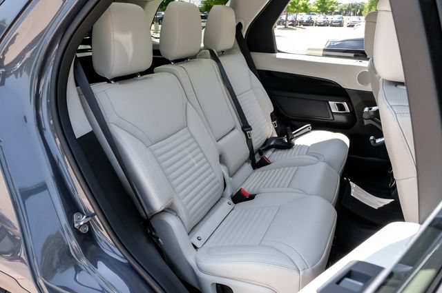 New 2026 Land Rover Discovery S AWD/4WD image 45