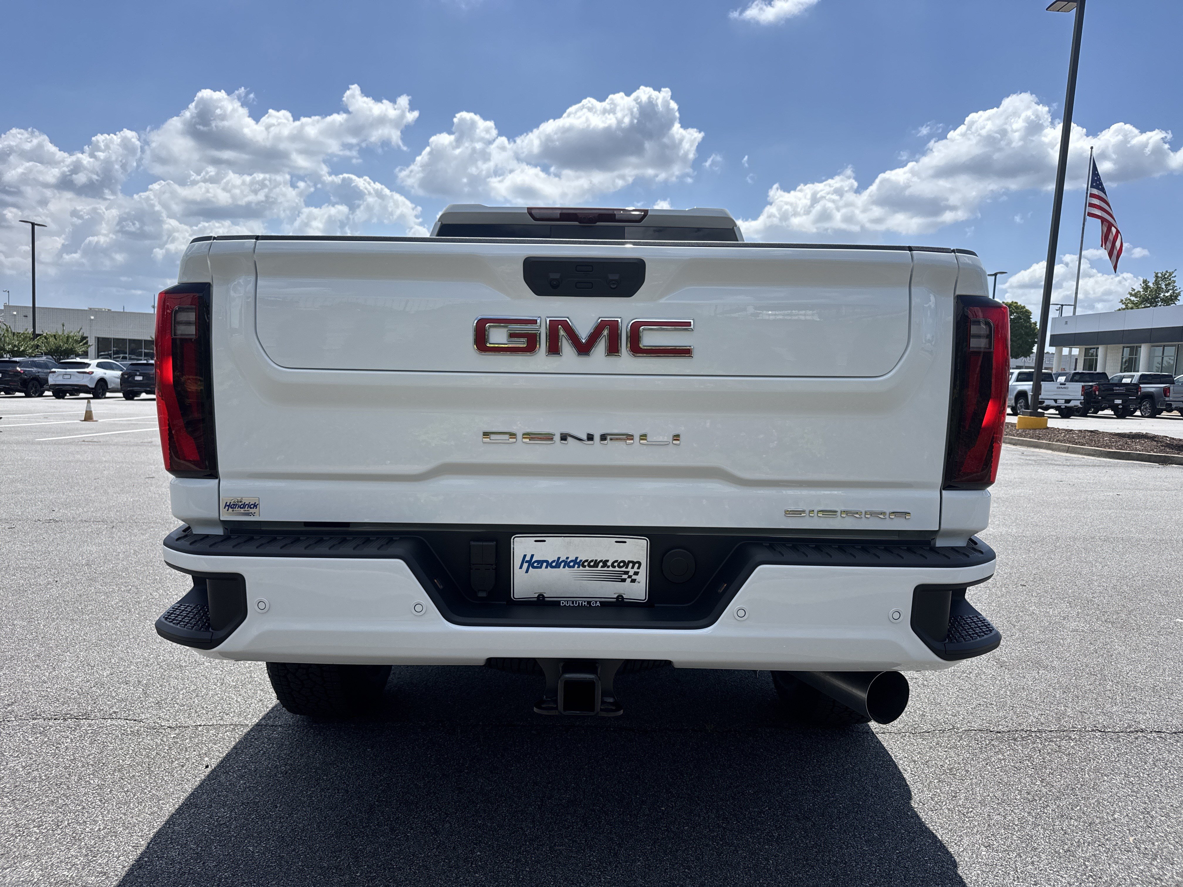 New 2026 GMC Sierra 2500 Denali w/ Denali Reserve Package AWD/4WD image 9