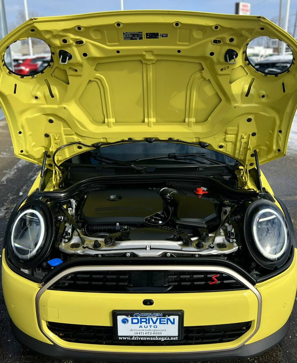 Used 2025 MINI Cooper S FWD image 11