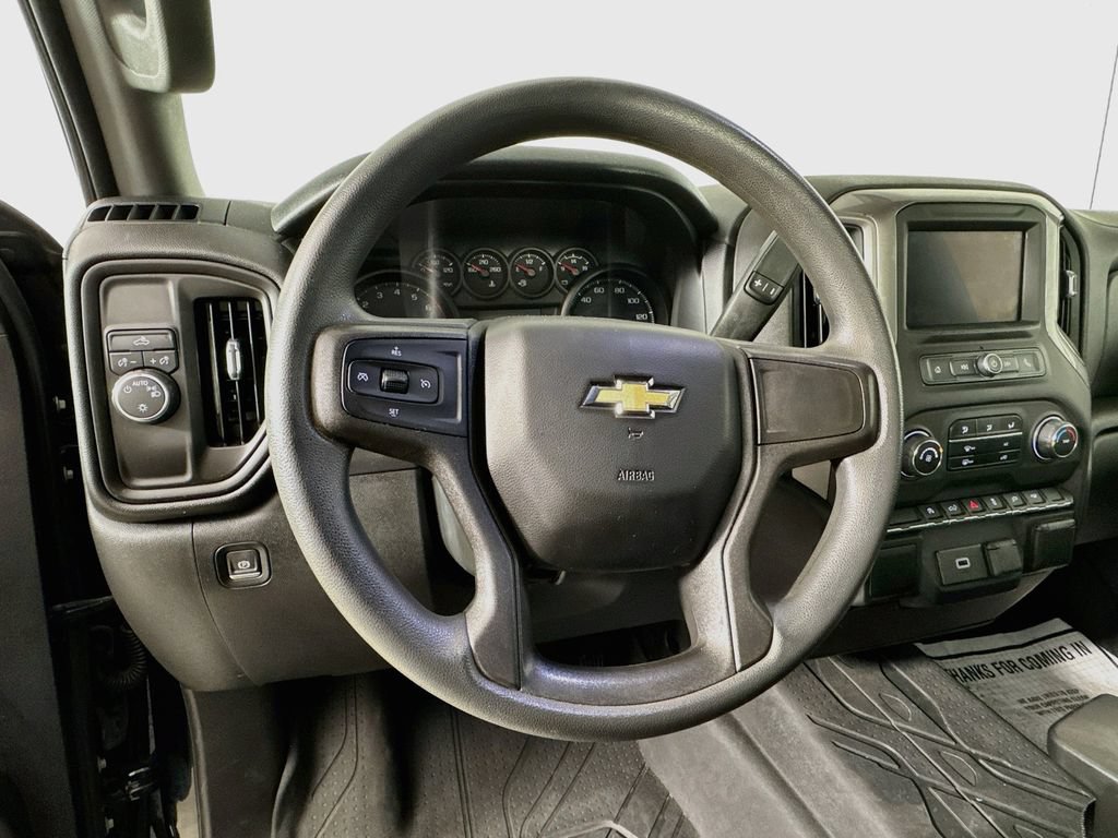 Used 2020 Chevrolet Silverado 1500 Custom w/ Custom Value Package RWD image 12