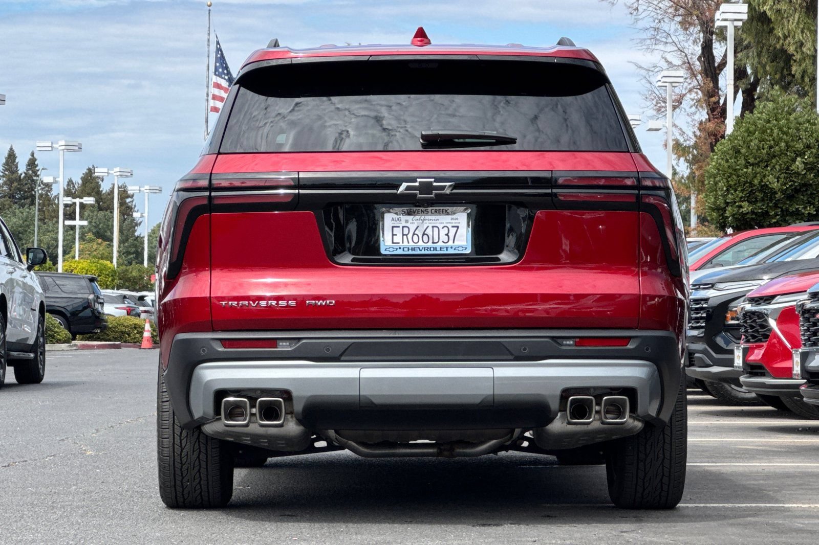 Used 2026 Chevrolet Traverse LT w/ Enhanced Driving Package AWD/4WD image 6