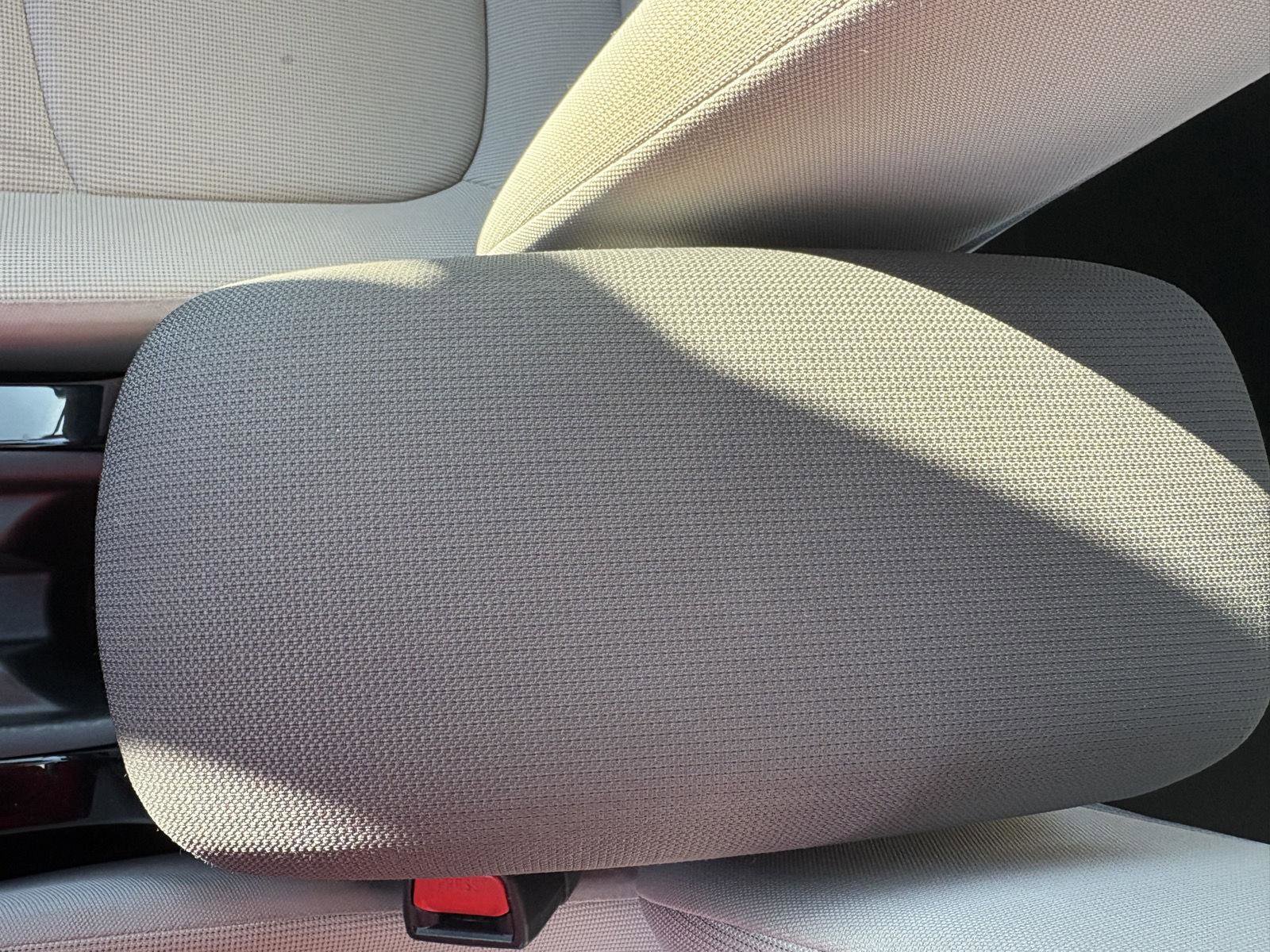 Used 2022 Toyota Corolla LE image 14