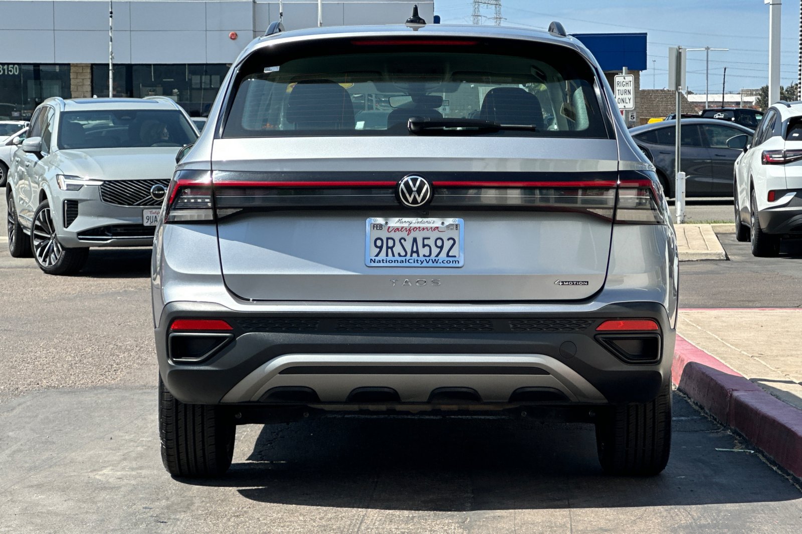 Used 2025 Volkswagen Taos S AWD/4WD image 5