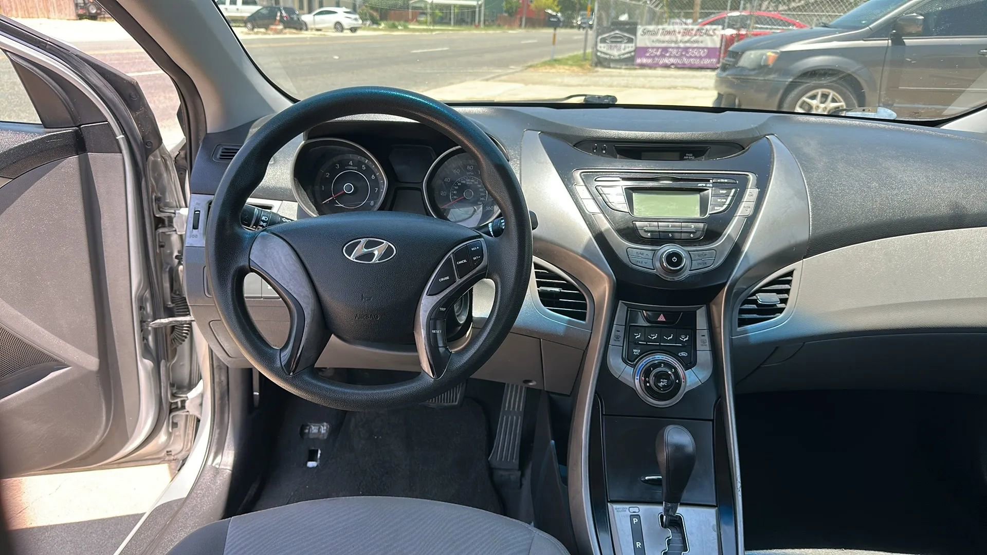 Used 2013 Hyundai Elantra GLS FWD image 14