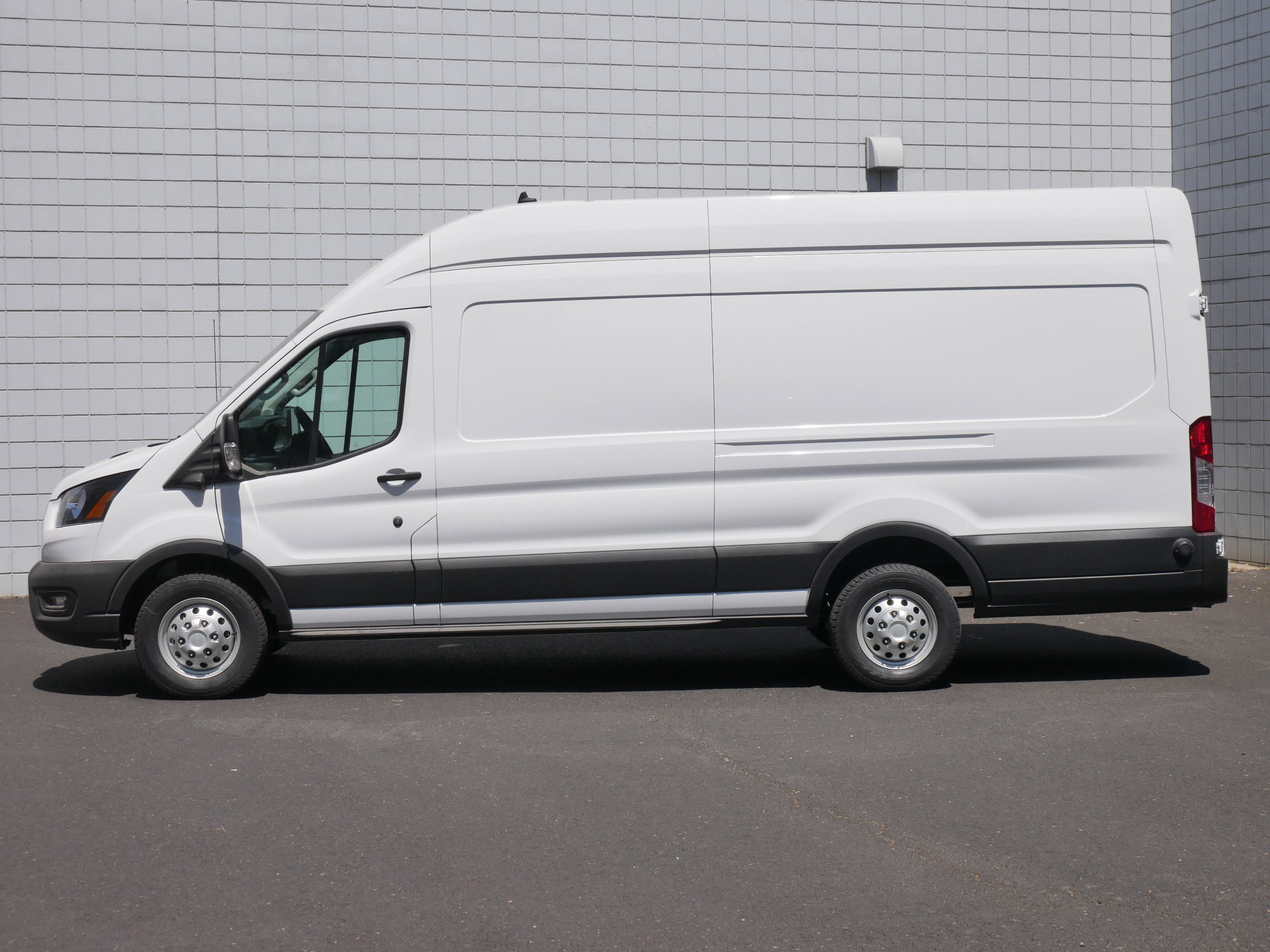 New 2025 Ford Transit 350 image 17