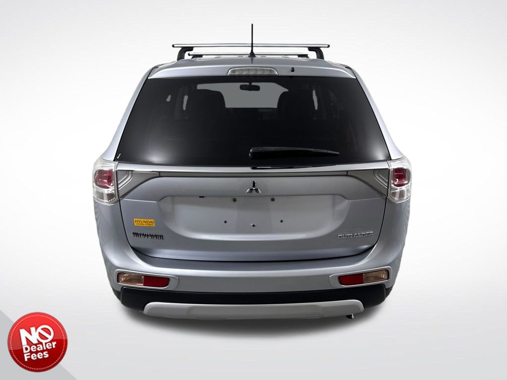 Used 2015 Mitsubishi Outlander SE image 4