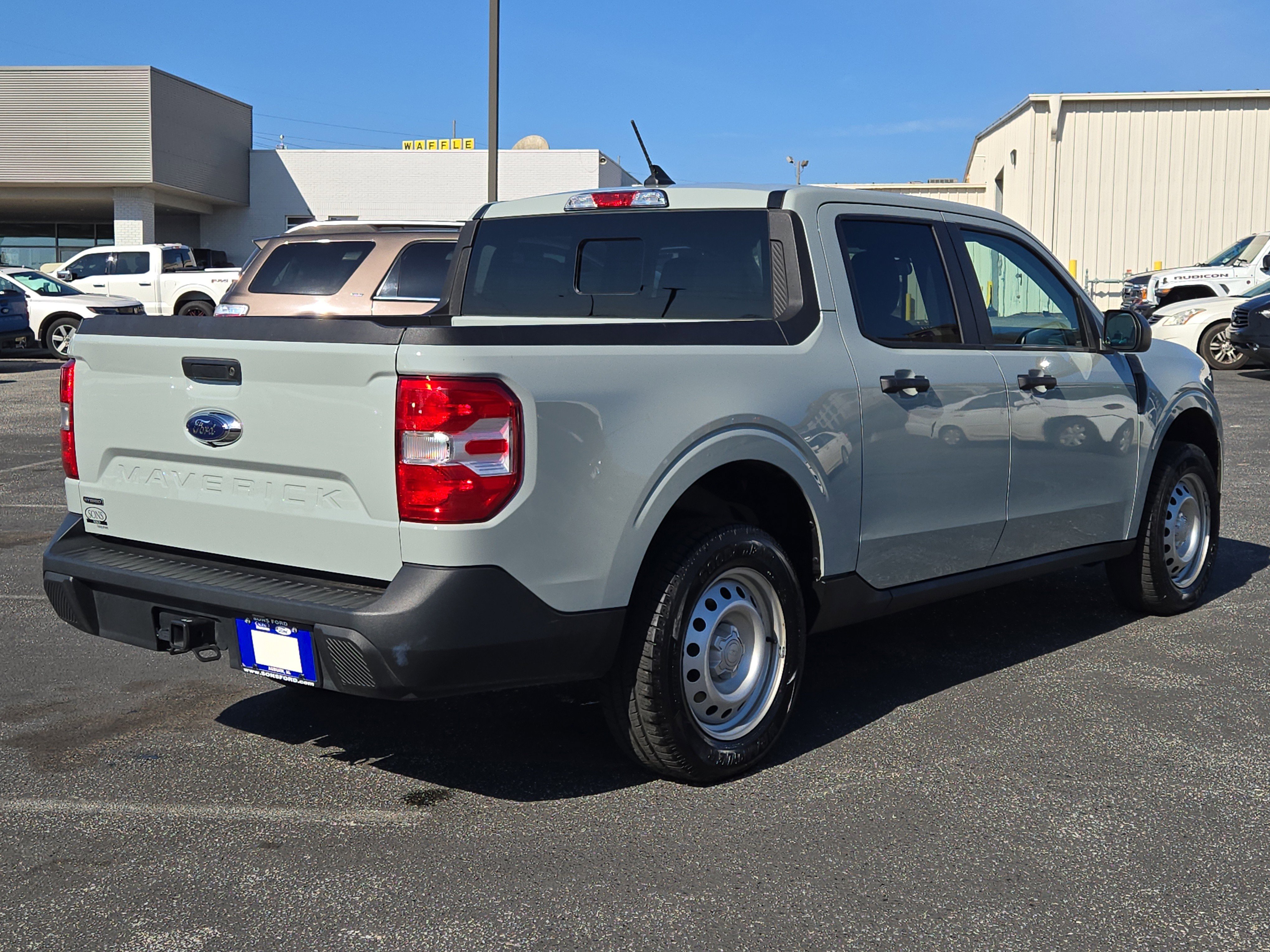 Certified 2023 Ford Maverick XL image 7