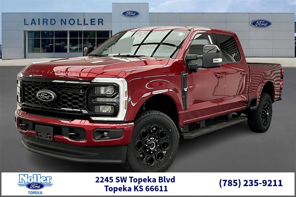 New 2026 Ford F350 Lariat w/ Black Appearance Package