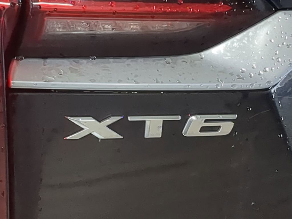 Used 2023 Cadillac XT6 Premium Luxury image 24