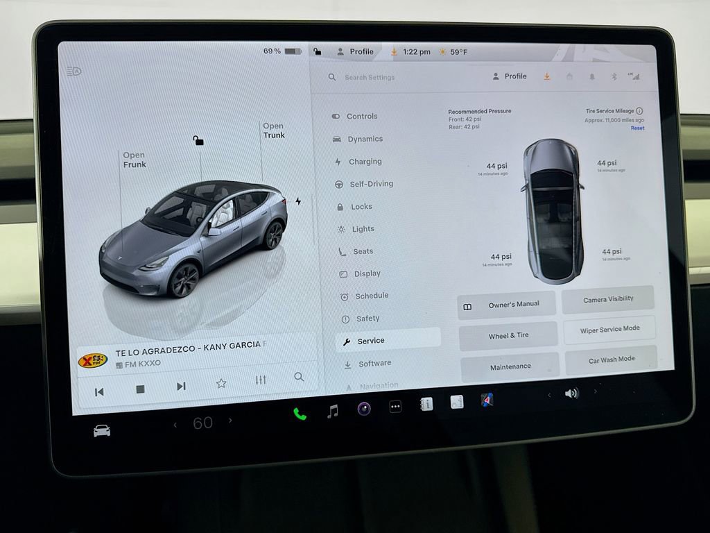 Used 2024 Tesla Model Y Long Range image 49