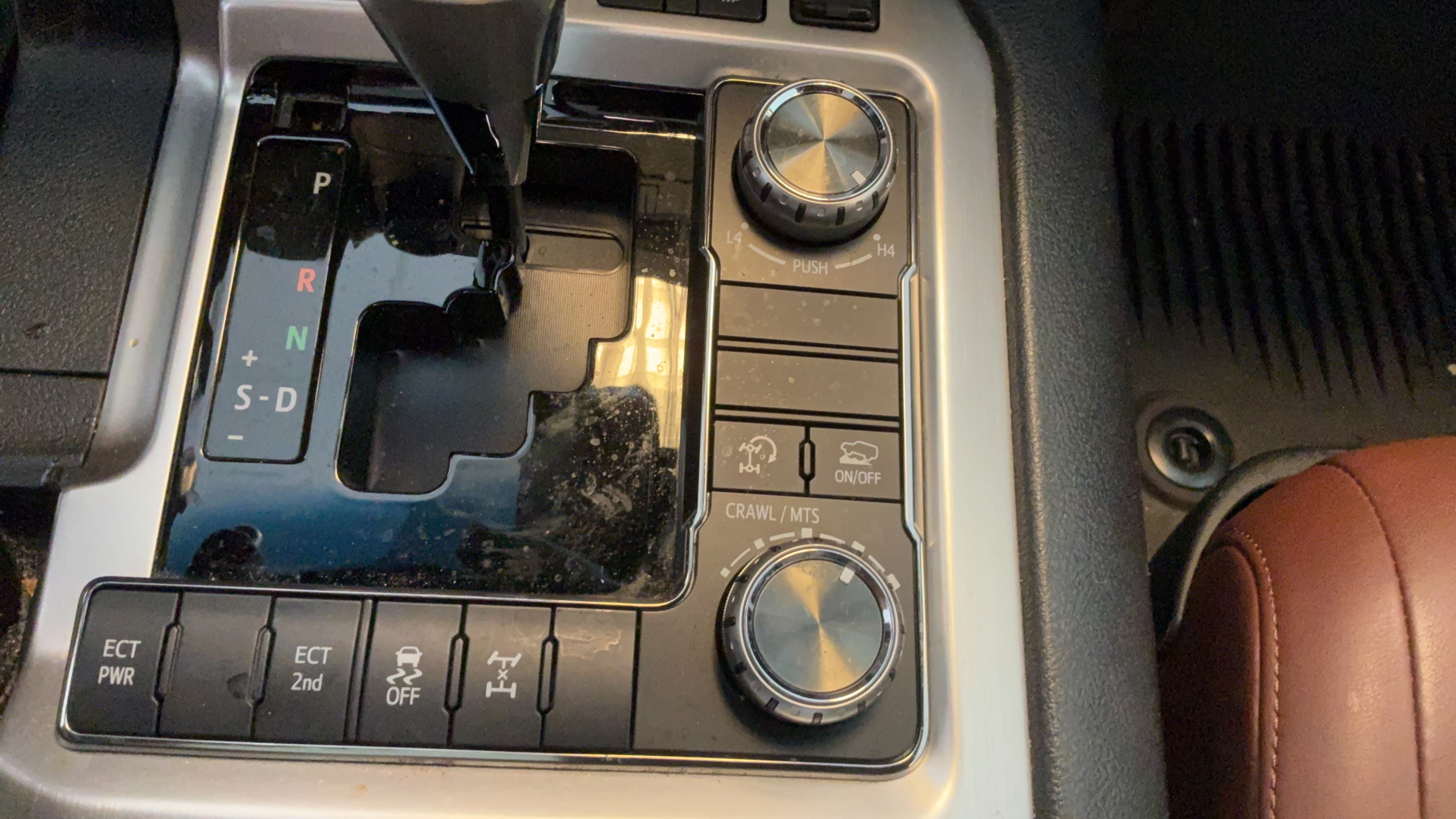 Used 2019 Toyota Land Cruiser AWD/4WD image 16