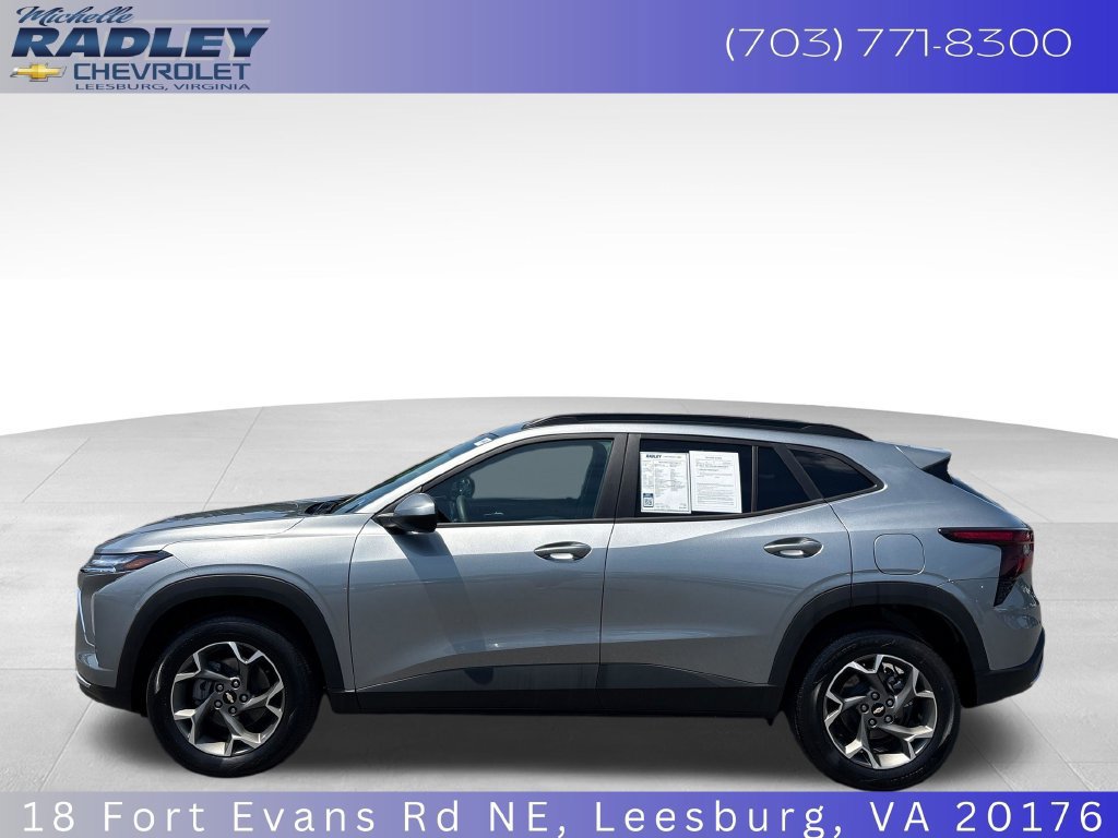 Used 2026 Chevrolet Trax LT FWD image 17