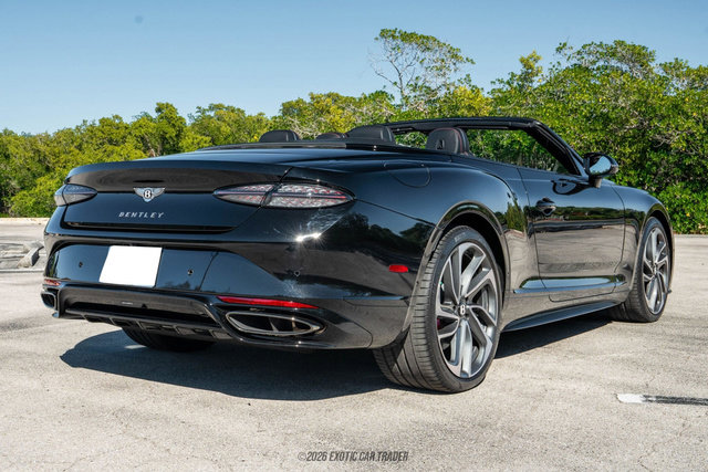 Used 2025 Bentley Continental GT Speed image 8