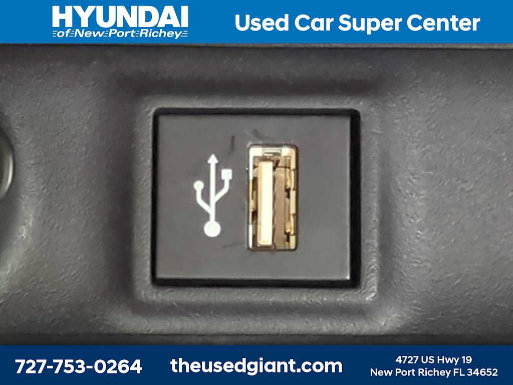 Used 2023 Toyota RAV4 XLE Premium FWD image 24