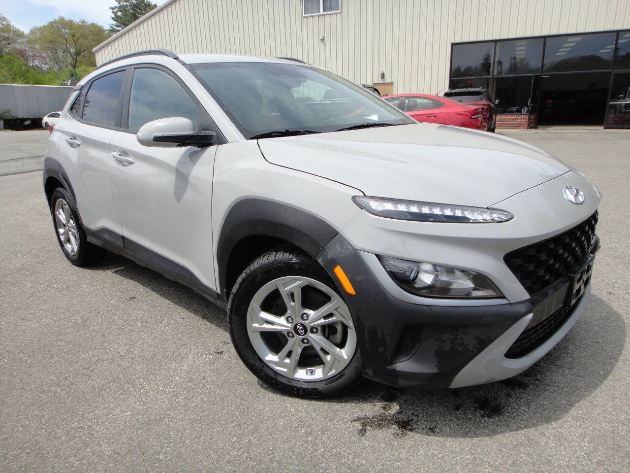 Used 2022 Hyundai Kona SEL w/ Winter Weather Package AWD/4WD image 3