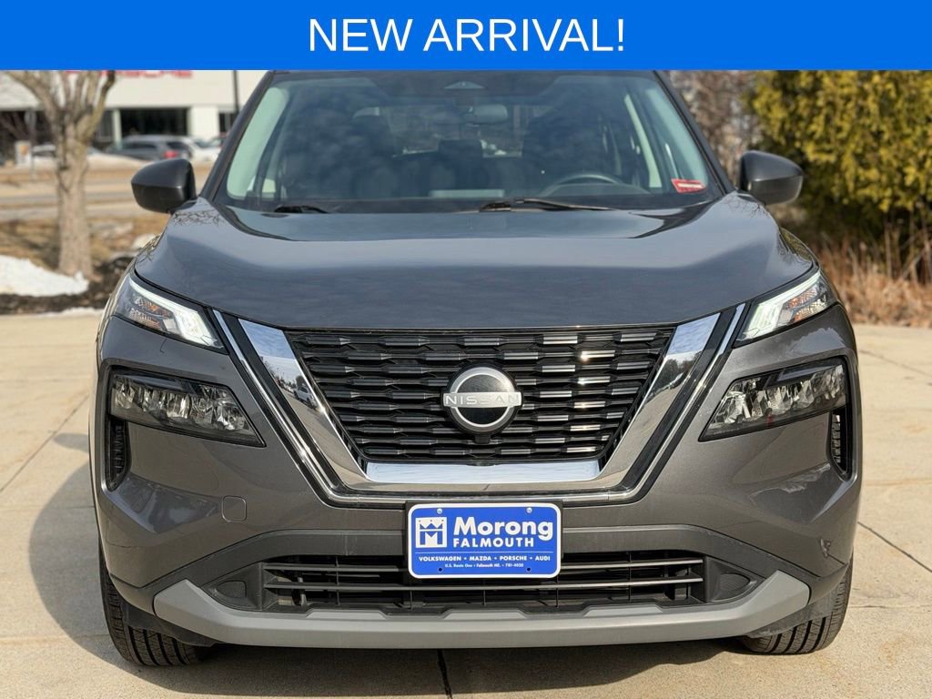 Used 2023 Nissan Rogue S image 3