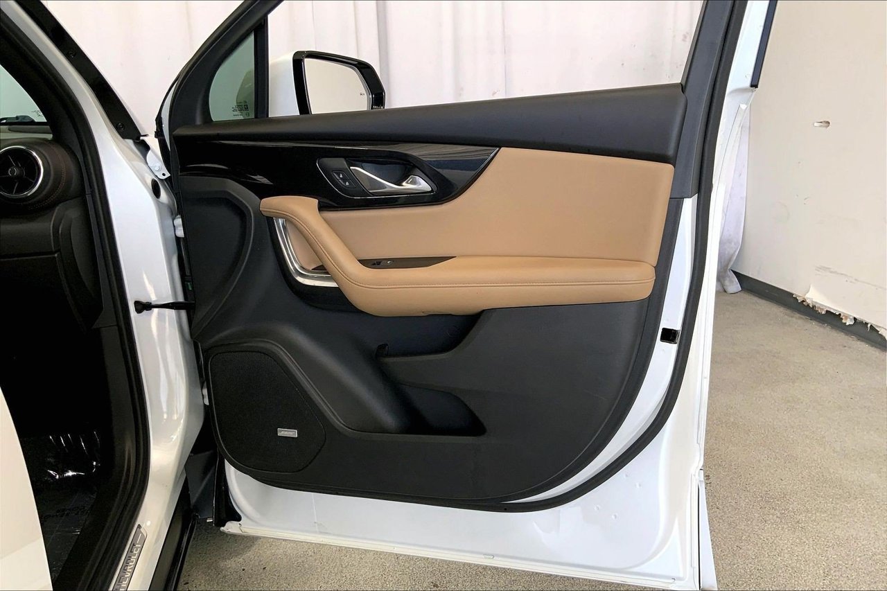 Used 2021 Chevrolet Blazer Premier w/ Driver Confidence II Package FWD image 26