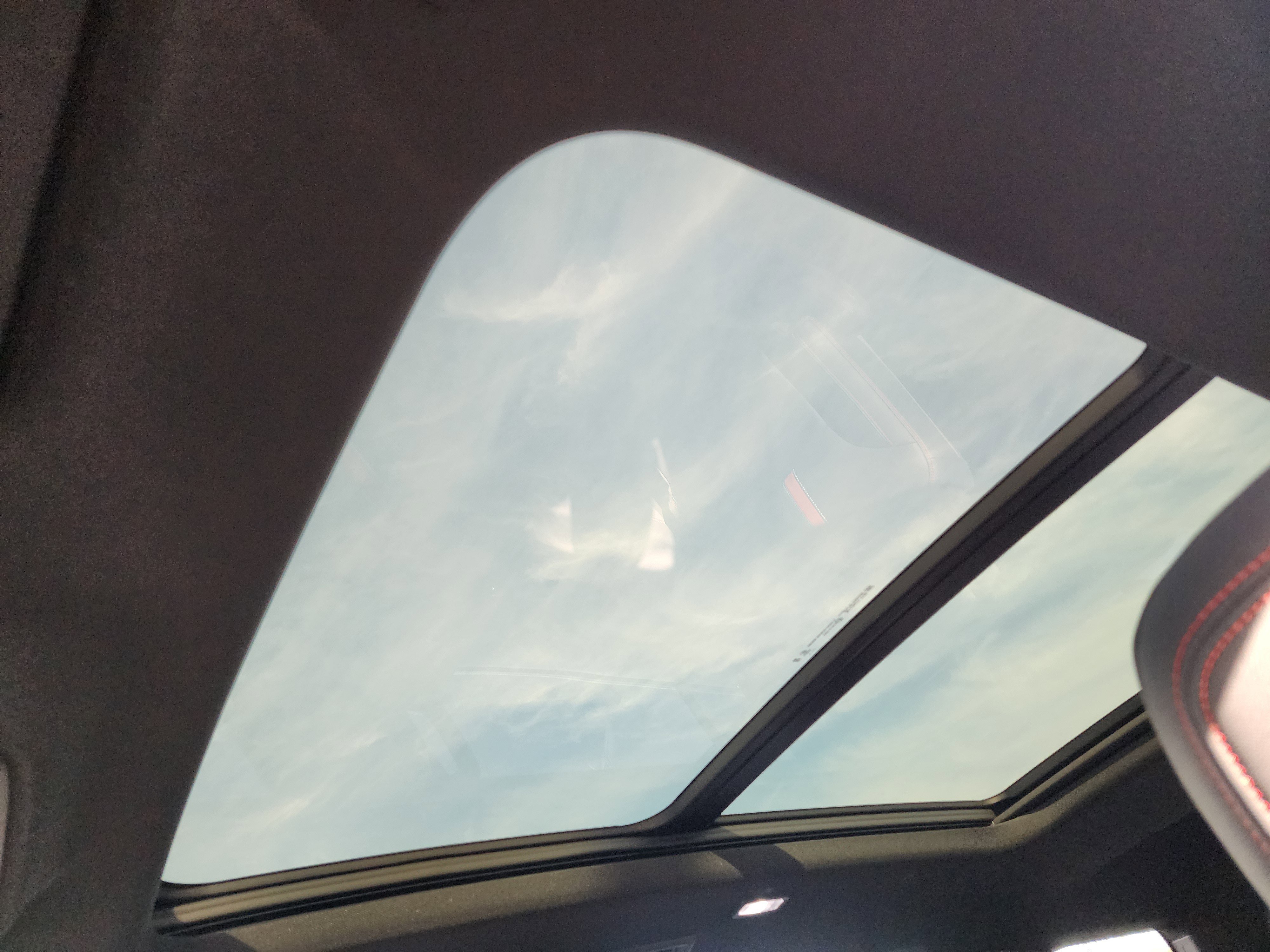 Used 2025 Chevrolet Traverse RS image 28