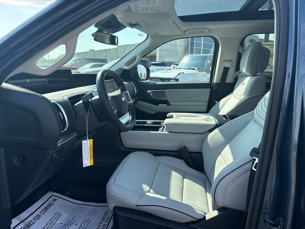 New 2027 Ford Expedition Platinum w/ Platinum Ultimate Package AWD/4WD image 10