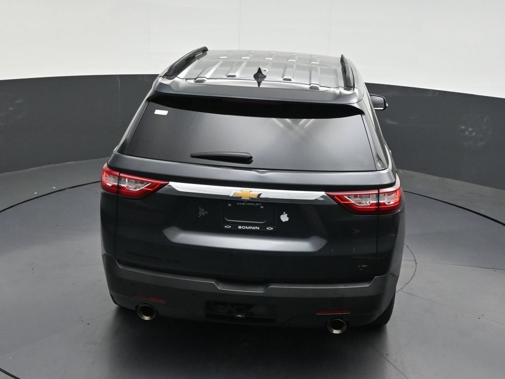 Used 2021 Chevrolet Traverse LT FWD image 19