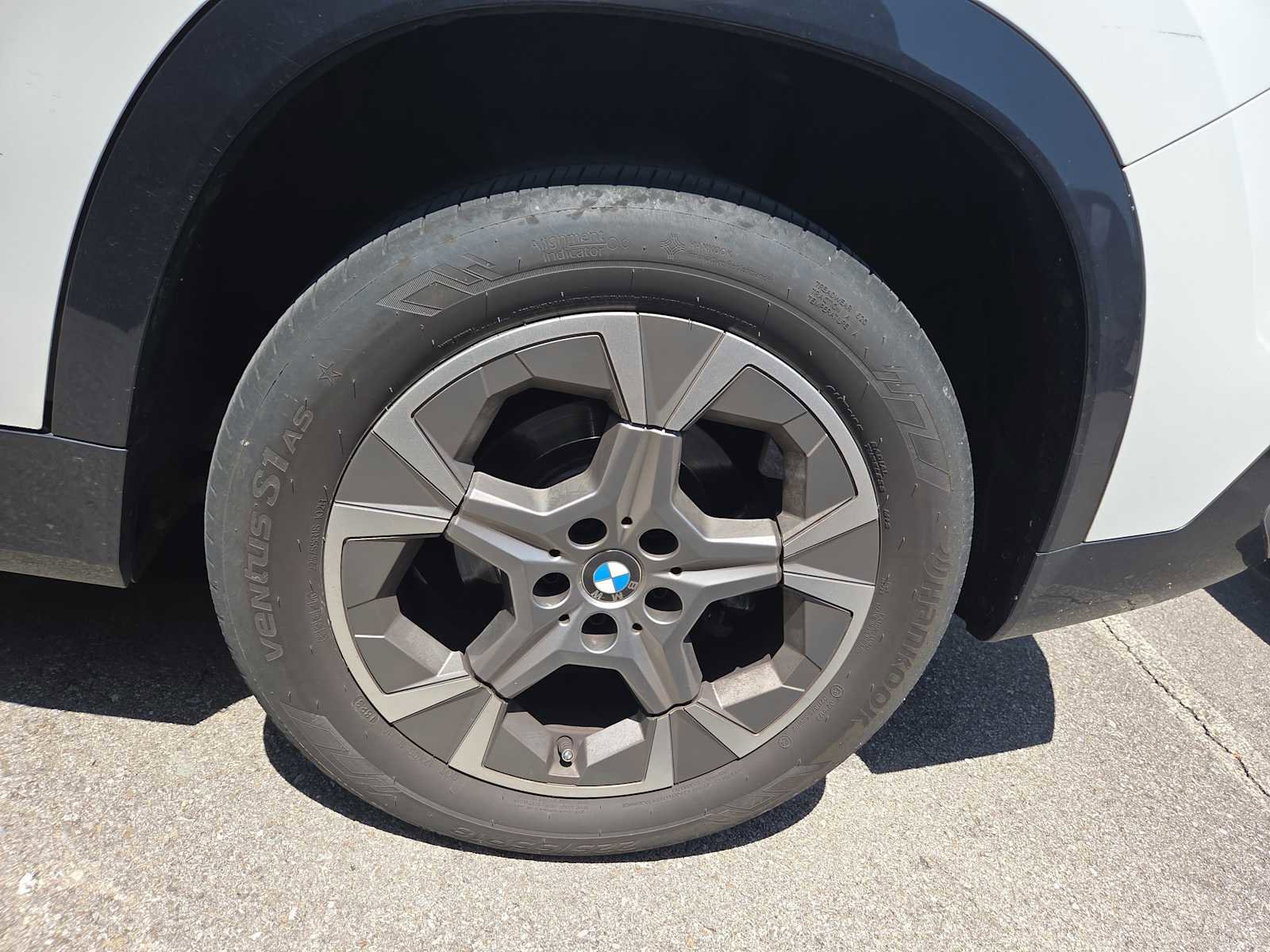 Used 2023 BMW X1 xDrive28i w/ Convenience Package AWD/4WD image 7