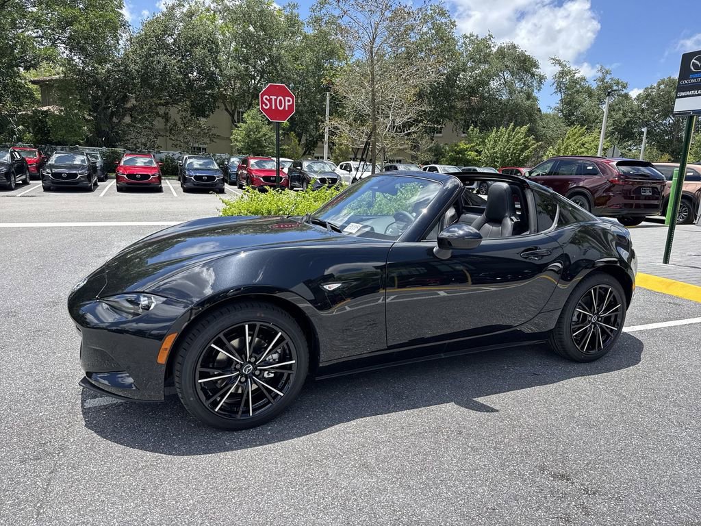 New 2026 MAZDA MX-5 Miata RF Grand Touring RWD image 10