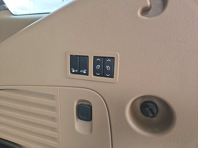 Used 2019 Cadillac Escalade Platinum AWD/4WD image 40