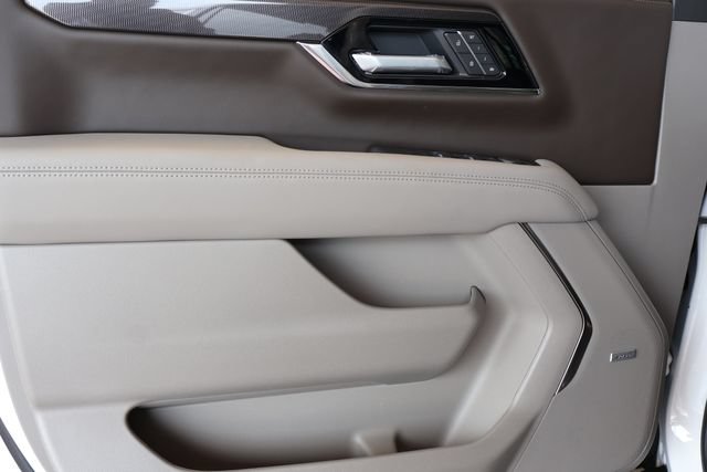 New 2026 GMC Yukon XL Elevation w/ Elevation Premium Package AWD/4WD image 13
