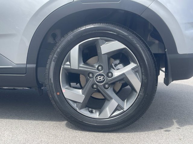New 2026 Hyundai Venue SEL FWD image 11