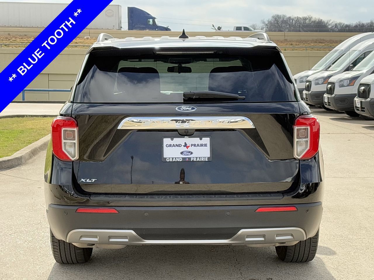 Certified 2022 Ford Explorer XLT w/ Equipment Group 202A image 7