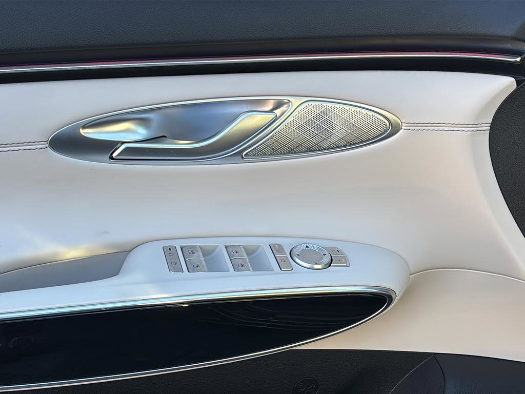 Certified 2026 Genesis GV70 2.5T image 16