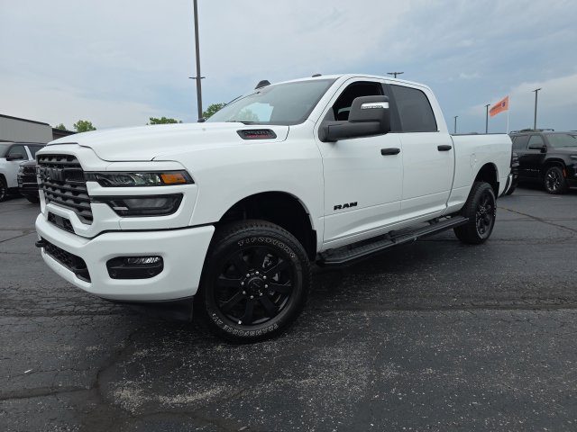 Used 2025 RAM 2500 Big Horn AWD/4WD image 2