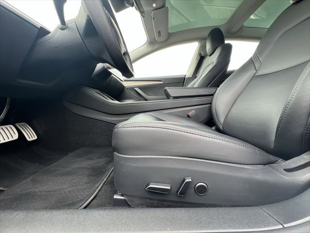 Used 2023 Tesla Model 3 Performance image 12
