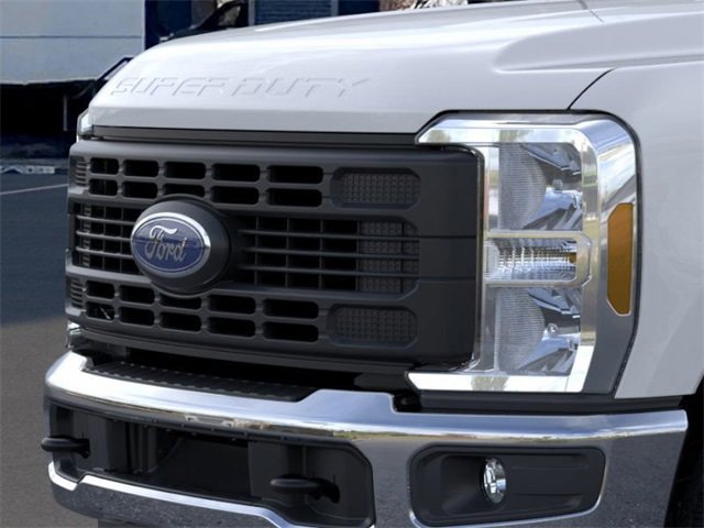 New 2026 Ford F350 XL w/ XL Chrome Package image 17