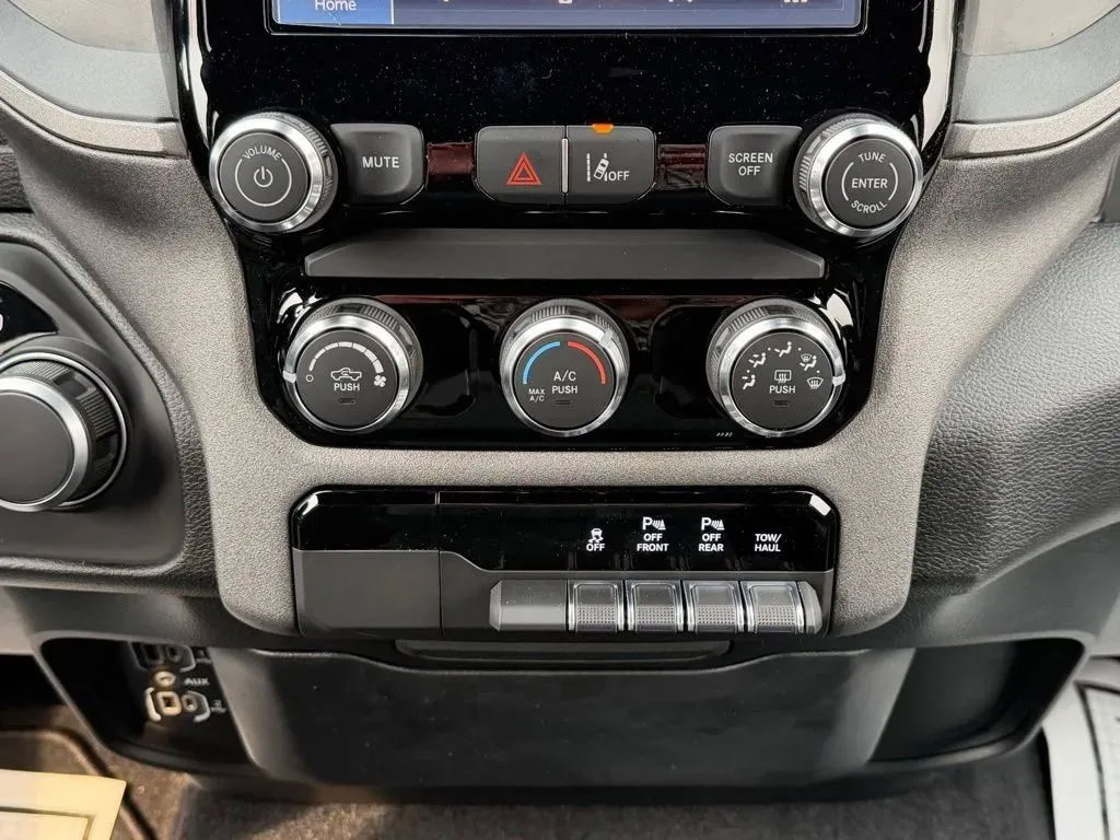 New 2026 RAM 1500 Tradesman AWD/4WD image 24