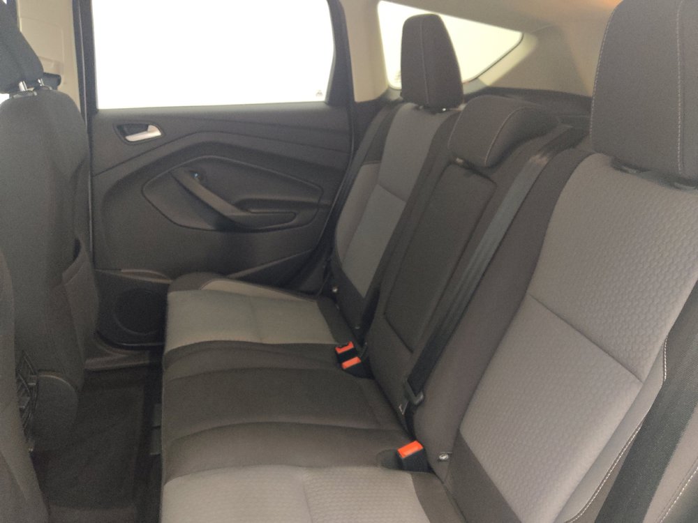 Used 2018 Ford Escape SE FWD image 18