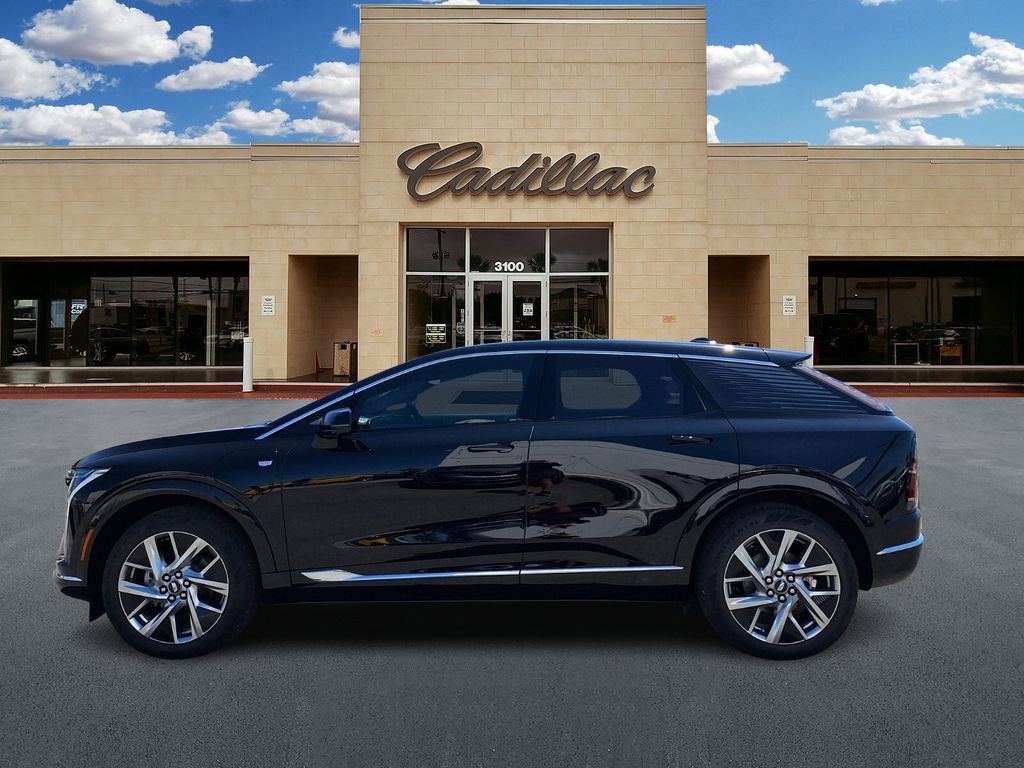 New 2025 Cadillac Optiq Luxury 2 image 6