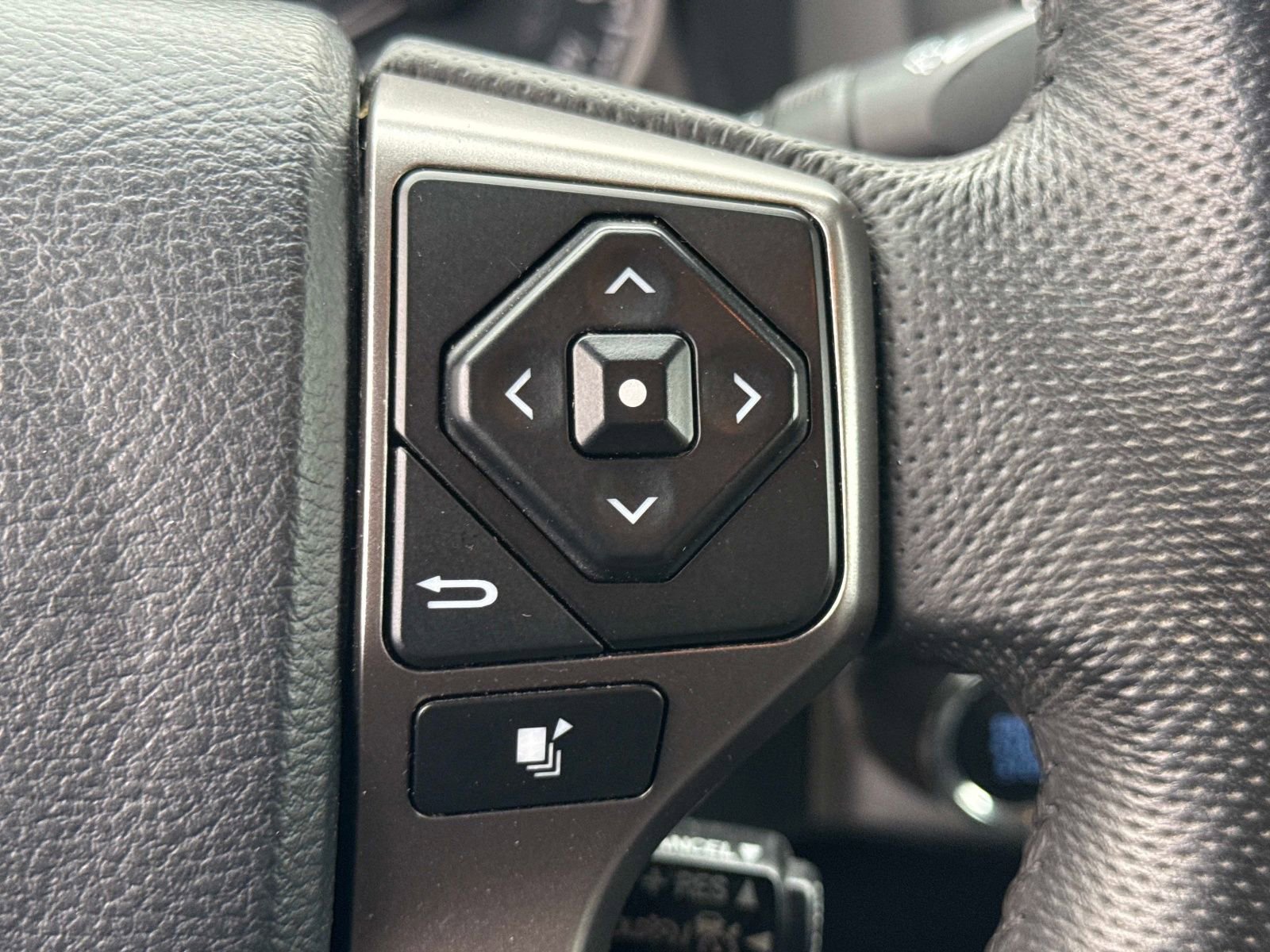 Used 2023 Toyota Tacoma SR5 image 21