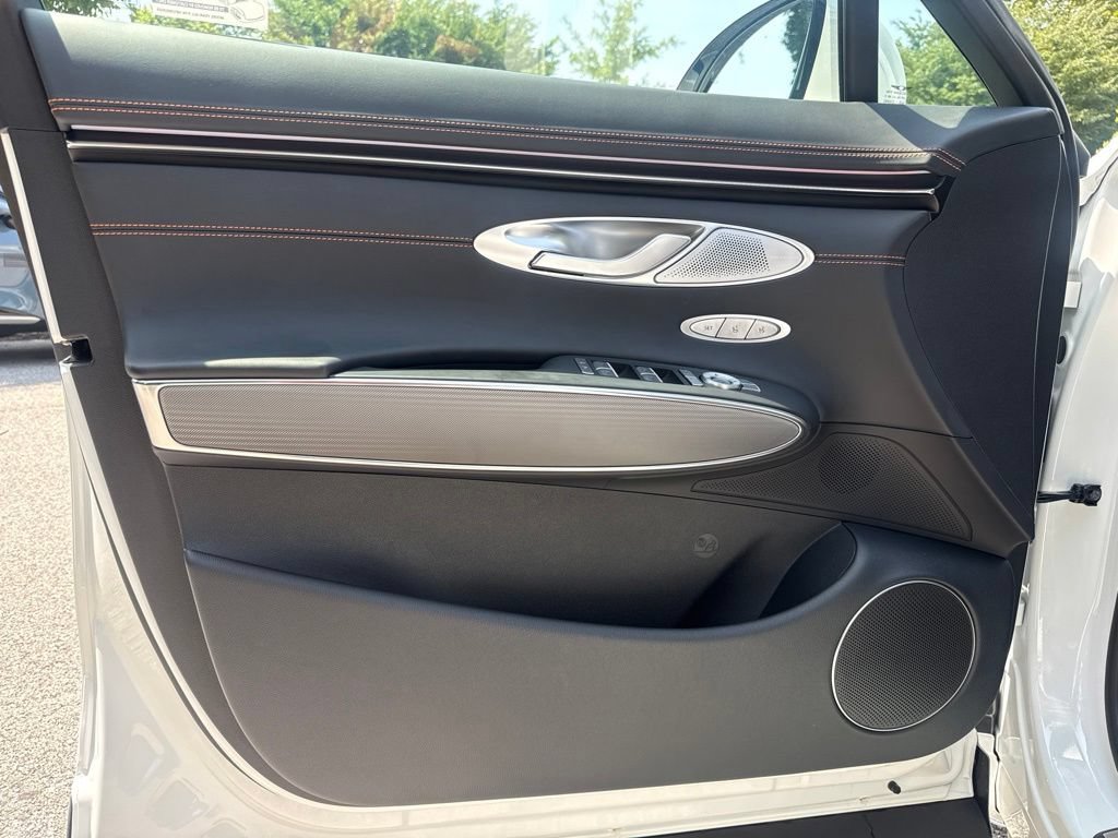 New 2026 Genesis GV70 3.5T Sport Advanced AWD/4WD image 12