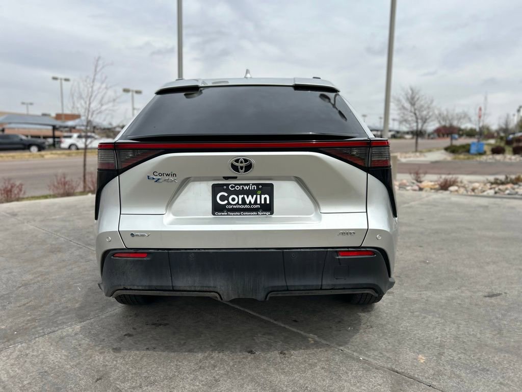 Used 2024 Toyota bZ4X XLE w/ Weather Package AWD/4WD image 8