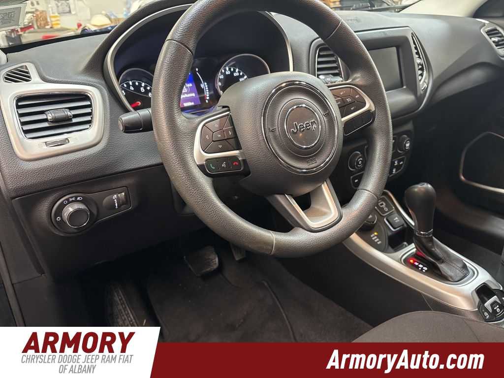 Used 2020 Jeep Compass Sport image 9